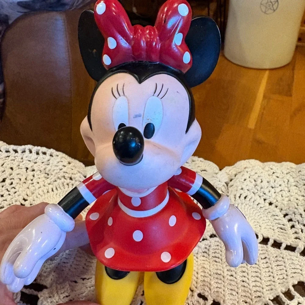 Disney Minnie Mouse Red and Yellow poseable figurine